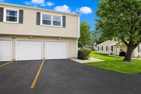 320 Joan Ct #D, Bartlett, IL 60103 photo 2