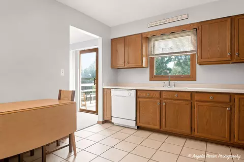 Kitchen - 2494 Forest View Rd, Lindenhurst, IL 60046 photo 3 of 3