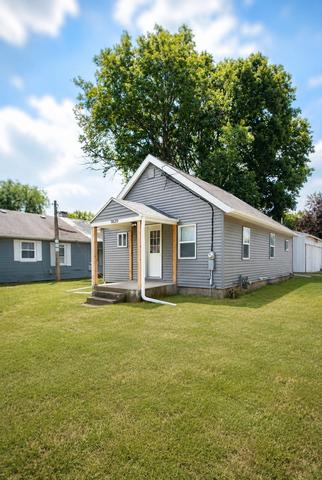 1820 W 9th St, Dixon, IL 61021