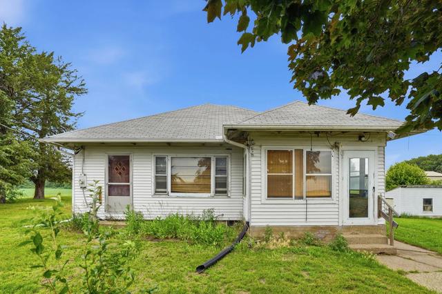 12694 Meredosia Rd, Albany, IL 61230