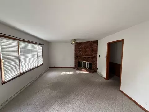 Living - 41 Sadowski Ct, Decatur, IL 62521 photo 1 of 2