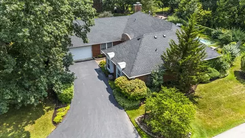 View/Area - 1 Oak Creek Rd, Rolling Meadows, IL 60008 photo 1 of 6
