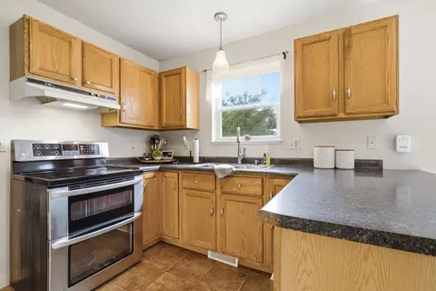 Kitchen - 131 N Gadwall Ln, Downs, IL 61736 photo 1 of 3