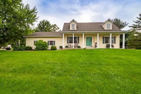 131 N Gadwall Ln, Downs, IL 61736