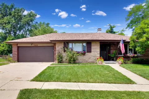 7420 Gladiola Ave, Hanover Park, IL 60133
