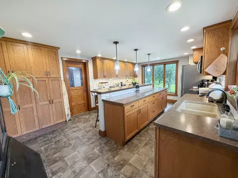 Kitchen - 204 W Pearl St, Lanark, IL 61046 photo 4 of 8