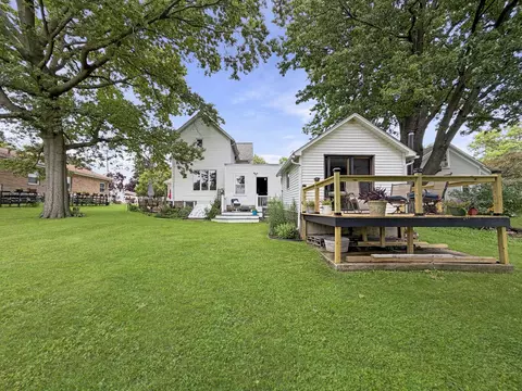 Exterior - 204 W Pearl St, Lanark, IL 61046 photo 3 of 11
