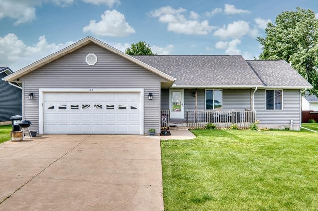 82 Prairie Dr, Miles, IA 52064