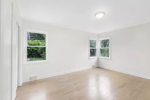 155 Cornell Ave, Des Plaines, IL 60016 photo 15
