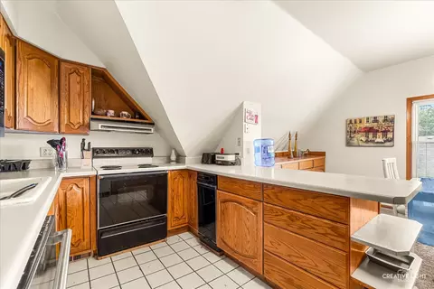 Kitchen - 386 E Chicago St, Elgin, IL 60120 photo 4 of 5