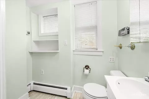 Bath - 386 E Chicago St, Elgin, IL 60120 photo 2 of 5