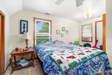 Bedroom - 386 E Chicago St, Elgin, IL 60120 photo 5 of 5