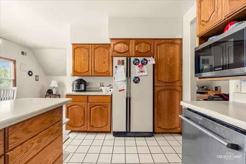 Kitchen - 386 E Chicago St, Elgin, IL 60120 photo 5 of 5