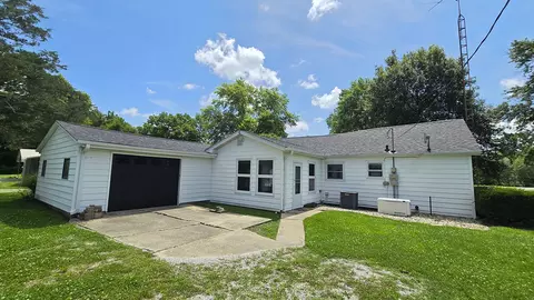 2769 Old 51 Rd, Sandoval, IL 62882 photo 8