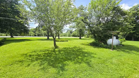2769 Old 51 Rd, Sandoval, IL 62882 photo 12