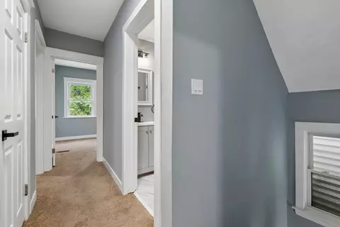 Entry Way - 7005 S Eberhart Ave, Chicago, IL 60637 photo 1 of 2