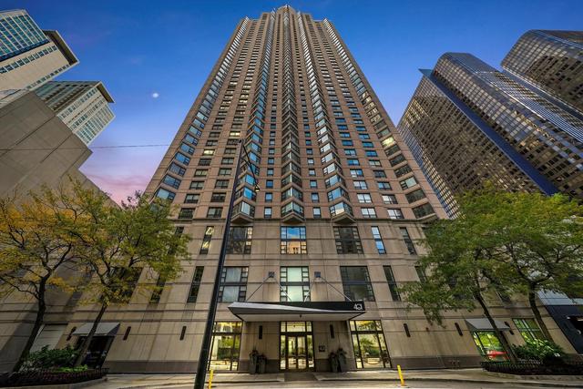 401 E Ontario St #710, Chicago, IL 60611