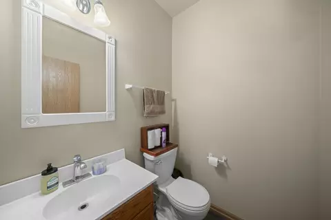 Bath - 6922 Sahara Dr, Plainfield, IL 60586 photo 1 of 5