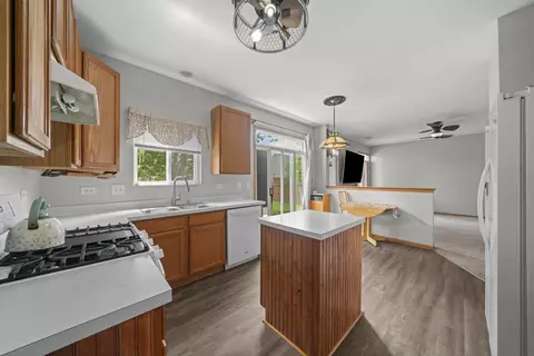 Kitchen - 6922 Sahara Dr, Plainfield, IL 60586 photo 3 of 3