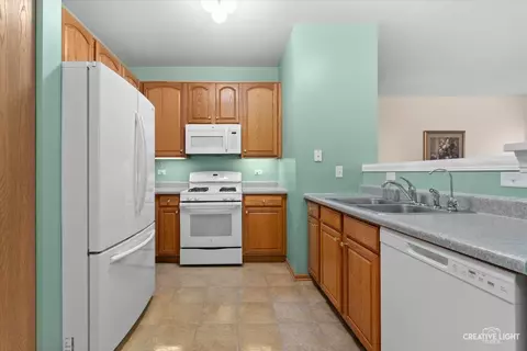 Kitchen - 24127 W Walnut Cir, Plainfield, IL 60585 photo 1 of 1