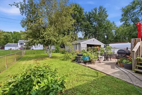 Exterior - 1225 Rutledge Rd, Bloomington, IL 61704 photo 4 of 5