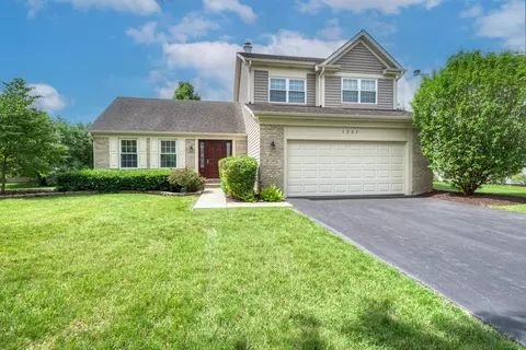 1327 Northgate Dr, Bartlett, IL 60103 photo 2