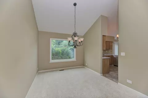 1327 Northgate Dr, Bartlett, IL 60103 photo 7