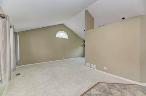 1327 Northgate Dr, Bartlett, IL 60103 photo 6
