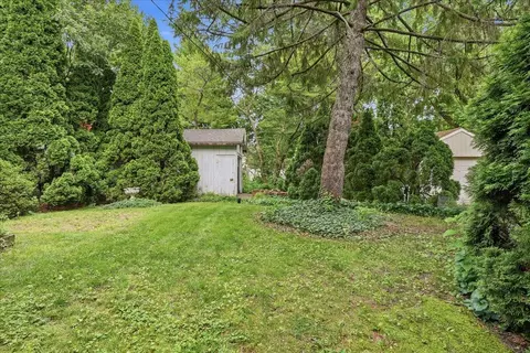 104 Fairview Ave, Bloomington, IL 61701 photo 30