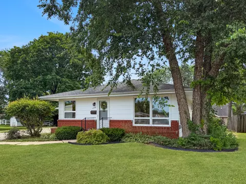Exterior - 1346 Empire Ct, Freeport, IL 61032 photo 2 of 2