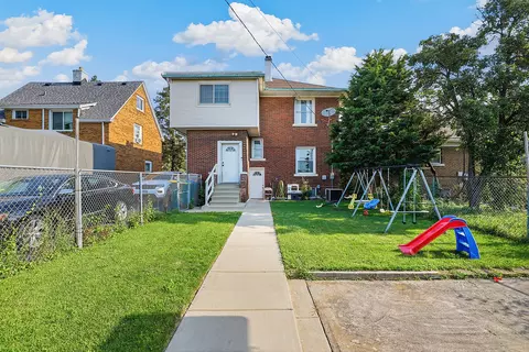 Exterior - 560 E Cass St, Joliet, IL 60432 photo 2 of 4