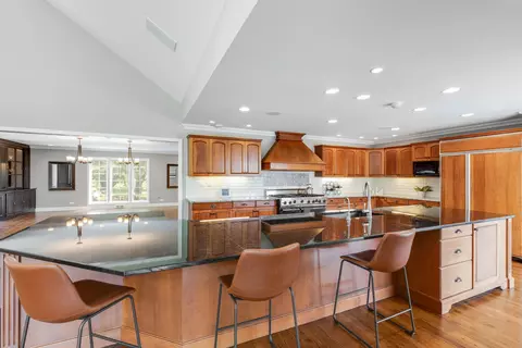 419 Caesar Dr, Barrington Hills, IL 60010 photo 11