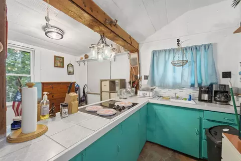 Kitchen - 20 Willits Ln, Keithsburg, IL 61442 photo 2 of 2