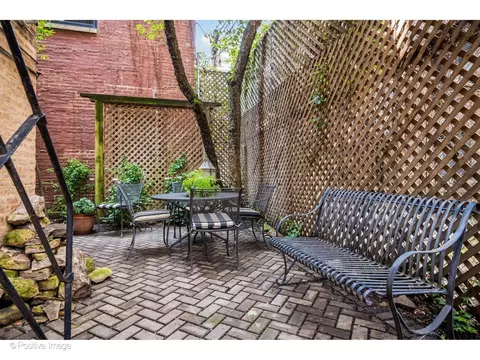 Exterior - 1350 N State Pkwy #GS, Chicago, IL 60610 photo 4 of 5