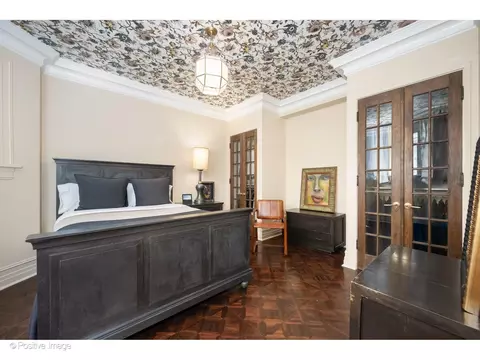 Bedroom - 1350 N State Pkwy #GS, Chicago, IL 60610 photo 1 of 2