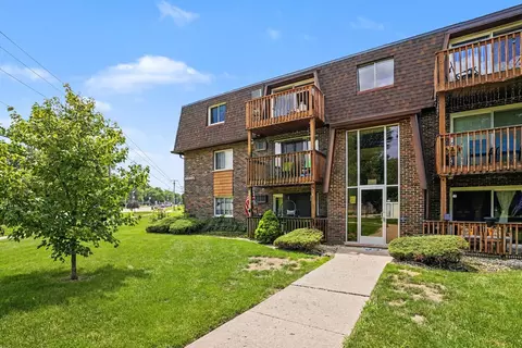 19380 Wolf Rd #11, Mokena, IL 60448