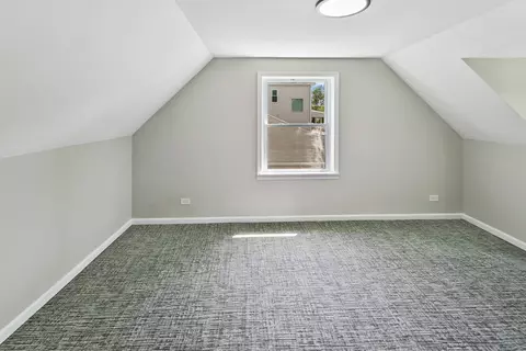 Bedroom - 9516 Jackson Ave, Brookfield, IL 60513 photo 2 of 3