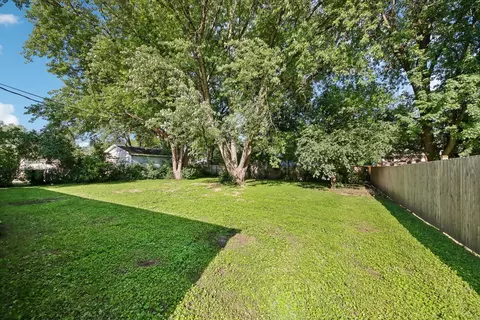 2804 Old Oak Dr, Mchenry, IL 60050 photo 25