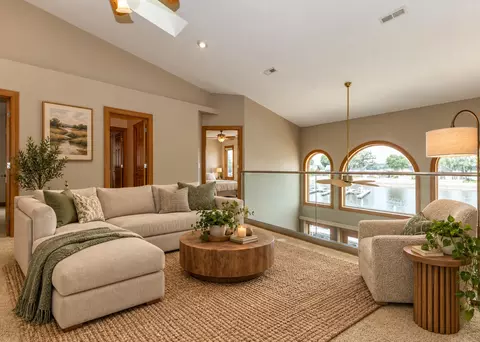 Living - 17 Villa Dr, Hampton, IL 61256 photo 4 of 4