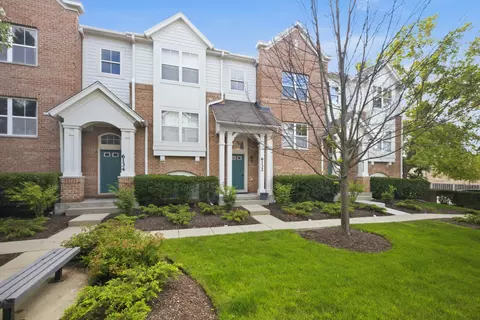 6132 Washington Ct, Morton Grove, IL 60053