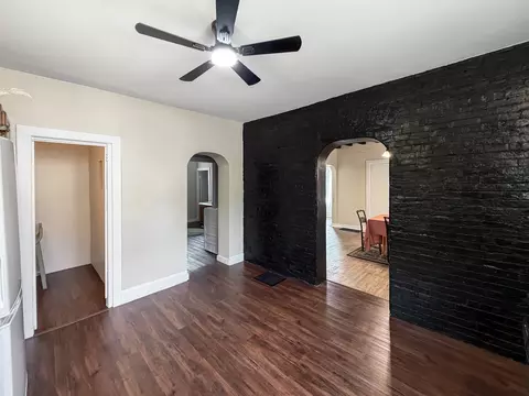 922 E Shawnee St, Freeport, IL 61032 photo 8