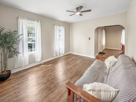 922 E Shawnee St, Freeport, IL 61032 photo 18