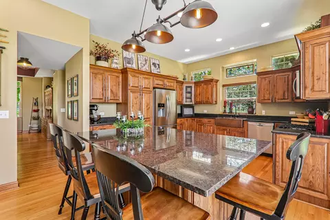 Kitchen - 5715 Saddle Rdg, Johnsburg, IL 60051 photo 3 of 4