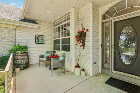 Exterior - 5715 Saddle Rdg, Johnsburg, IL 60051 photo 5 of 7