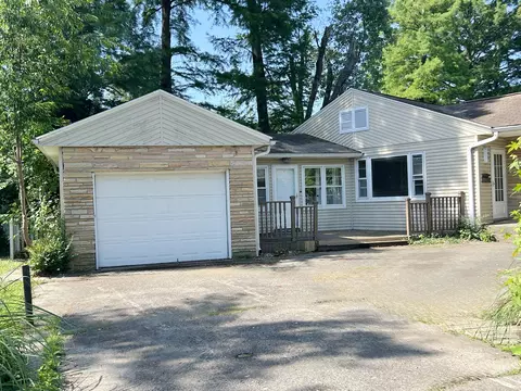 515 E Cedar Ave, Du Quoin, IL 62832 photo 6
