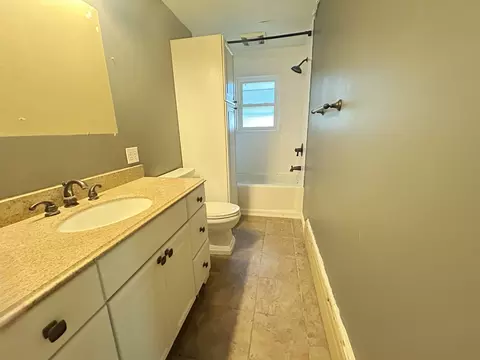 515 E Cedar Ave, Du Quoin, IL 62832 photo 15
