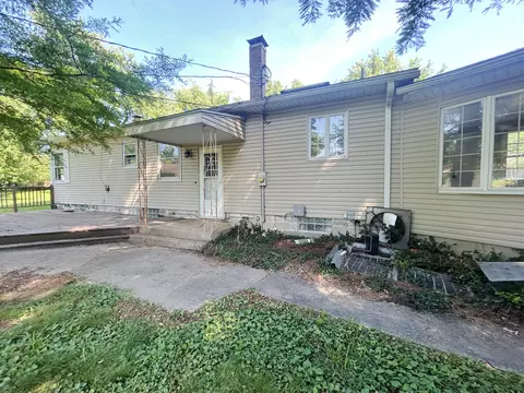 515 E Cedar Ave, Du Quoin, IL 62832 photo 5