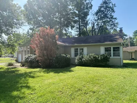 515 E Cedar Ave, Du Quoin, IL 62832 photo 8