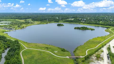 View/Area - 855 Ayers St, Bolingbrook, IL 60440 photo 1 of 2