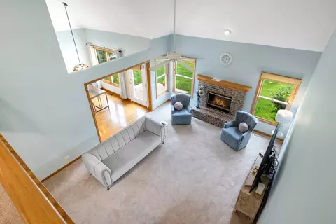 Living - 855 Ayers St, Bolingbrook, IL 60440 photo 5 of 5